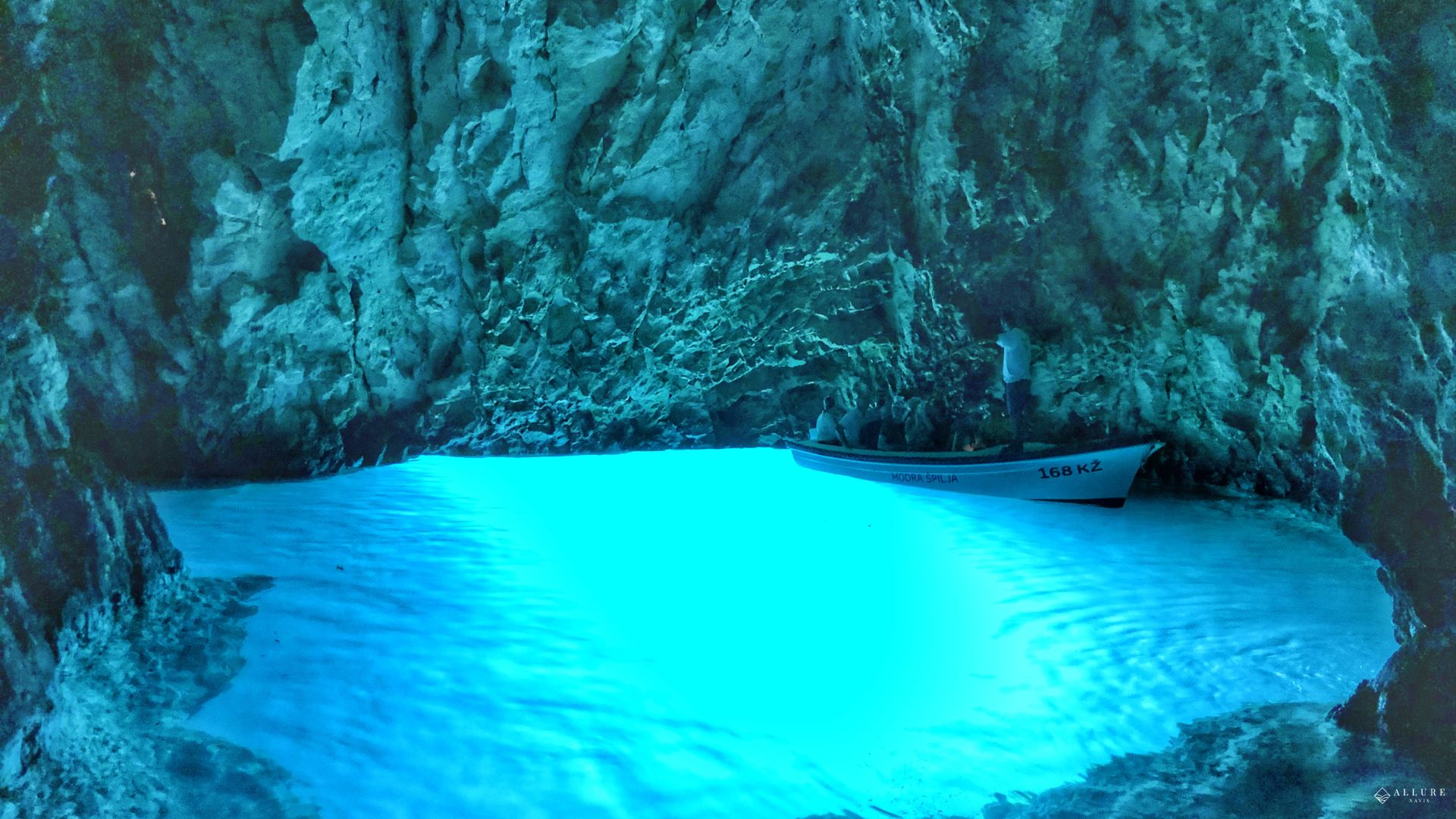 Entdecken Sie die bezaubernde Blaue Grotte auf Biševo: Ein Naturwunder in der Adria